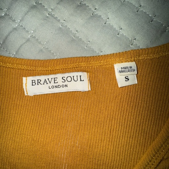 Brave Soul faux Button-Up pull over Women's Top. Size small VGUC - Picture 6 of 9